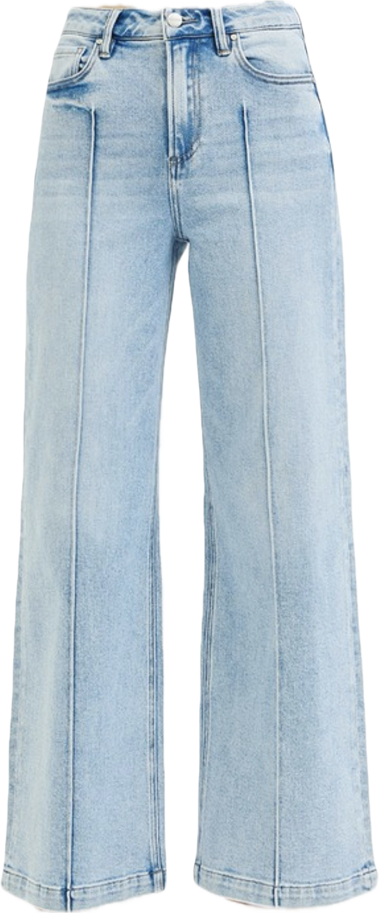 Pinutck Jean in Light Wash