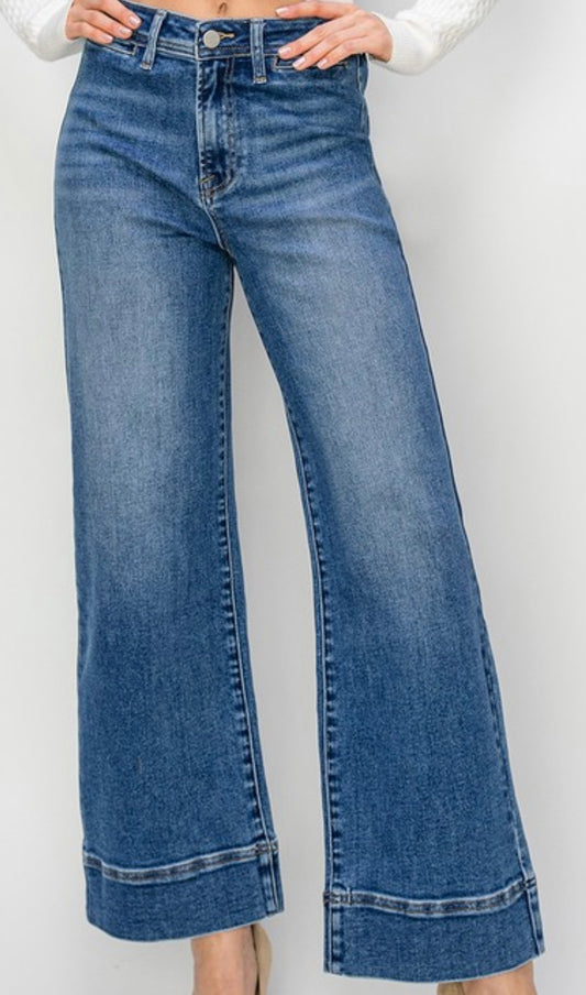 Medium Wash Crop Jean