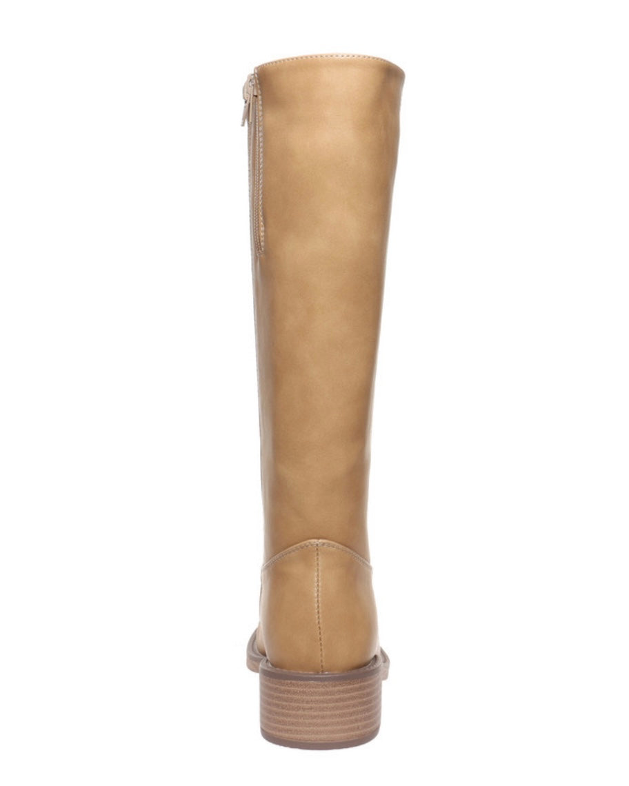Camel Boot