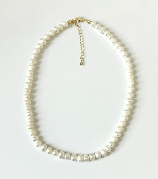 Cassie Pearl Necklace