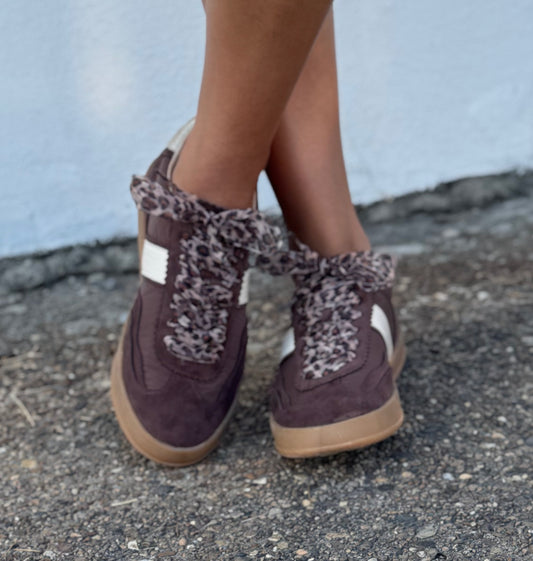 Dixie Sneakers